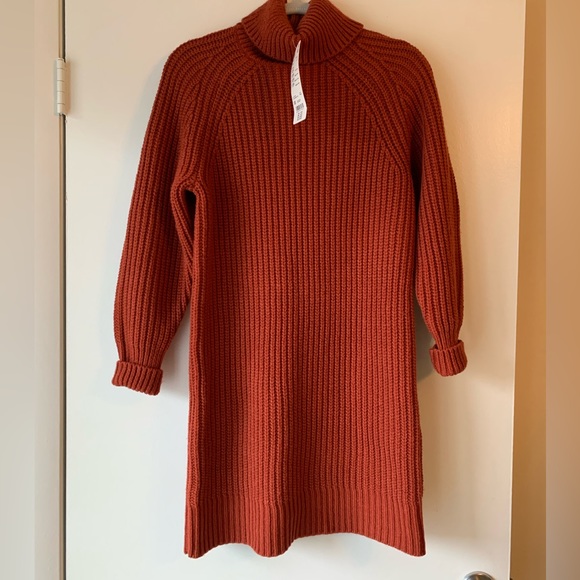 Uniqlo Low-Gauge knit turtleneck Sweater dress - Picture 3 of 6